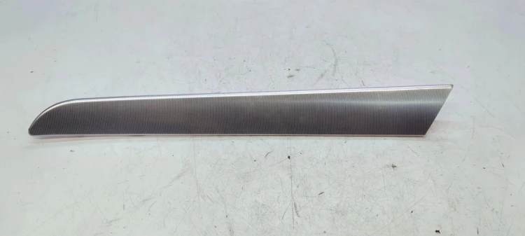 DEKOR DRZWI PRAWY TYŁ AUDI A6 C6 ALLROAD 4F0867420