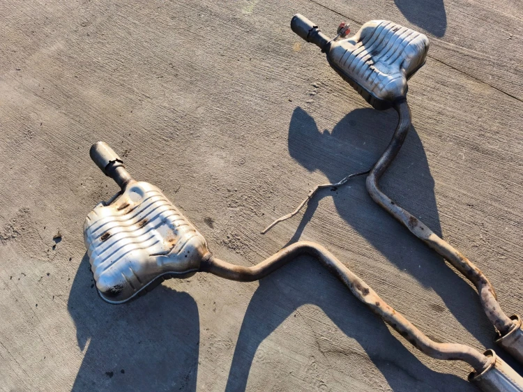 TŁUMIK WYDECH AUDI A6 C6 QUATTRO 2.4 2.8 3.2 4F0253611S 4F0253612S