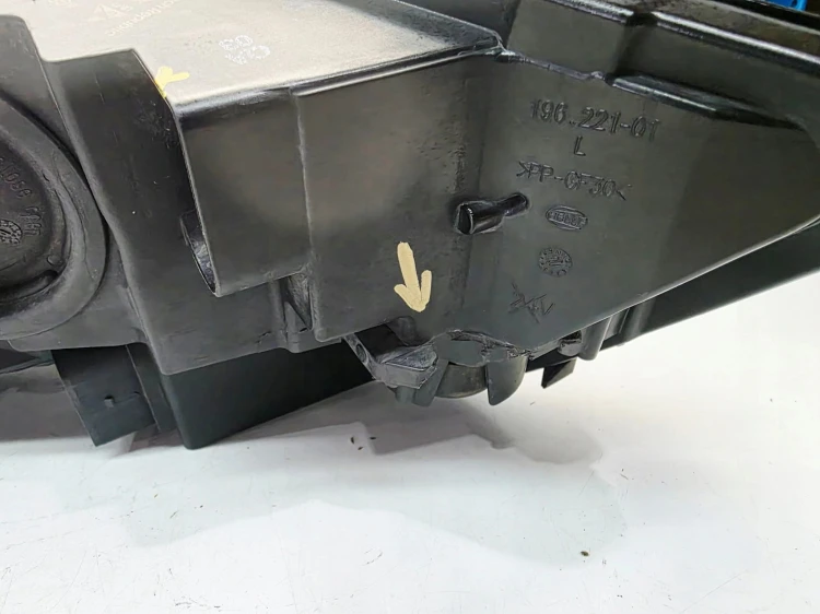 REFLEKTOR LAMPA LEWY PRZÓD BI XENON LED AUDI A6 C7 LIFT 4G0941043F EU 46/25