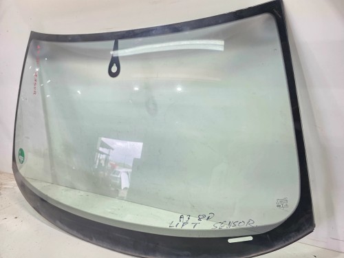 SZYBA PRZEDNIA CZOŁOWA AUDI A3 8P LIFT 2020 ROK POD SENSOR !!!