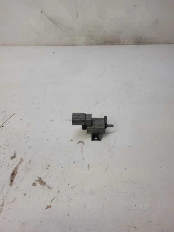 ZAWÓR PODCIŚNIENIA AUDI S4 S5 A6 3.0 T 079906283B
