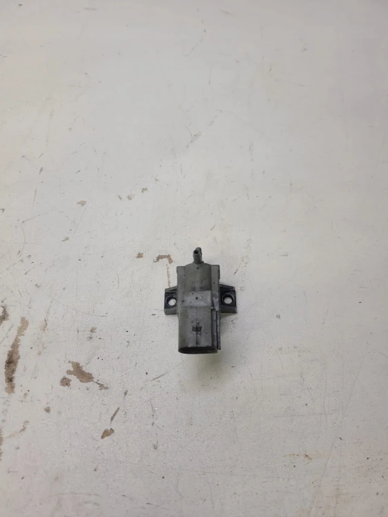 ZAWÓR PODCIŚNIENIA AUDI S4 S5 A6 3.0 T 079906283B