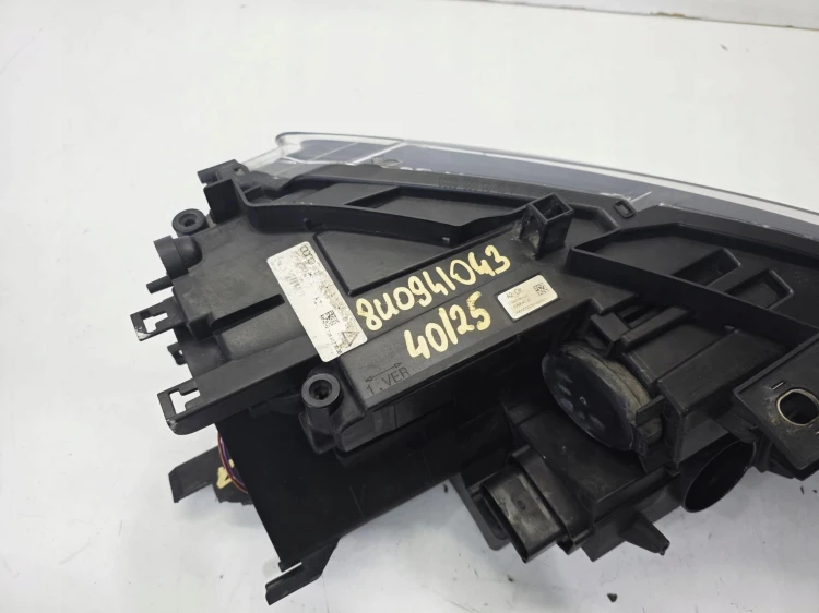 REFLEKTOR LAMPA LEWY PRZÓD BI XENON LED AUDI Q3 8U 8U0941043 EU 40/25
