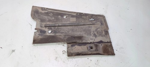 OSŁONA PODWOZIA TYŁ AUDI A6 C6 4F0825215E *1*