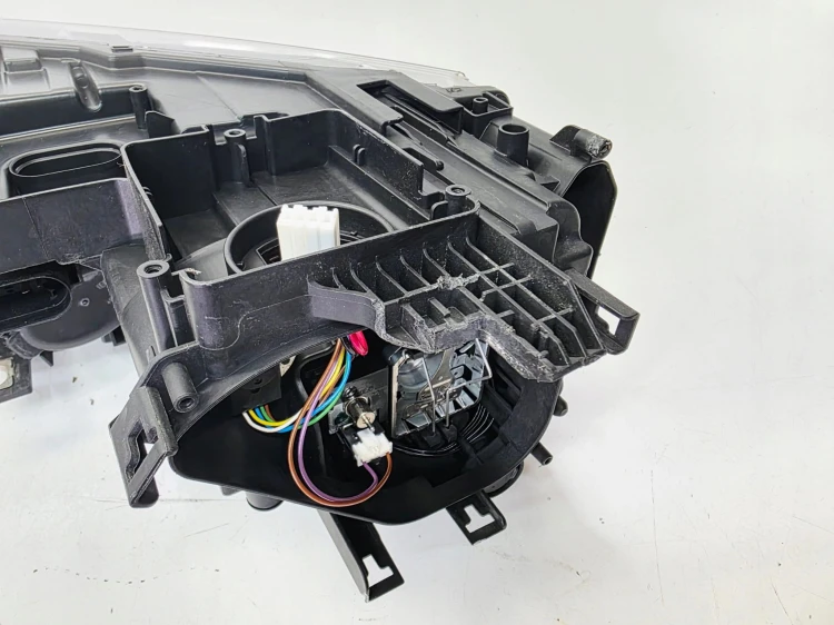 REFLEKTOR LAMPA LEWY PRZÓD BI XENON LED AUDI Q3 8U 8U0941043 EU 40/25
