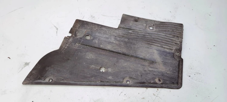 OSŁONA PODWOZIA TYŁ AUDI A6 C6 4F0825215E *1*