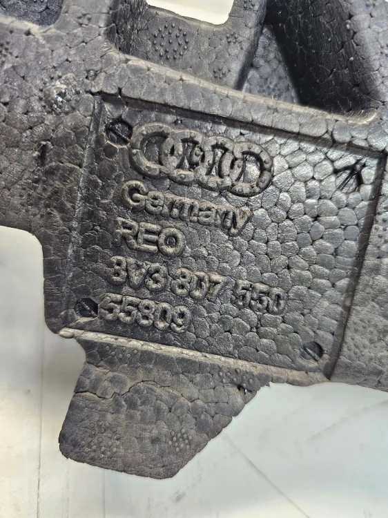 ABSORBER ZDERZAKA STYROPIAN PRZÓD AUDI A3 8V3 8V3807550