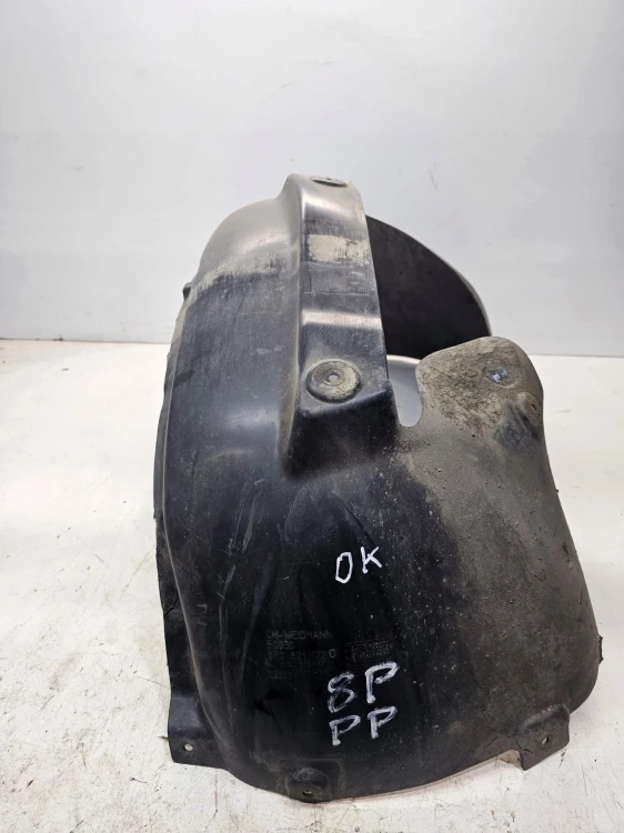 NADKOLE PRAWY PRZÓD AUDI A3 8P 8P0821172C OK