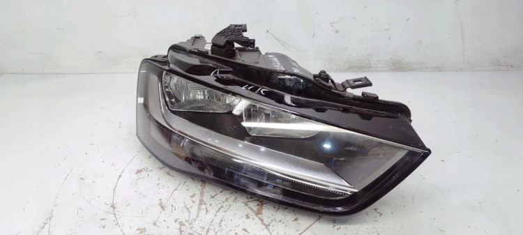 REFLEKTOR PRAWY AUDI A4 B8 LIFT UK 8K0941004M BDB