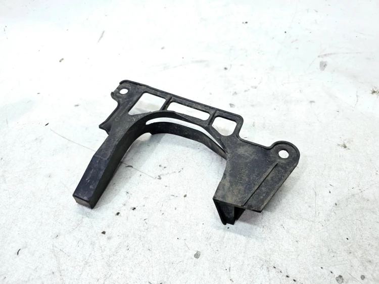 OSŁONA PÓŁOSI LEWA AUDI A6 C8 4K 4K0863187D