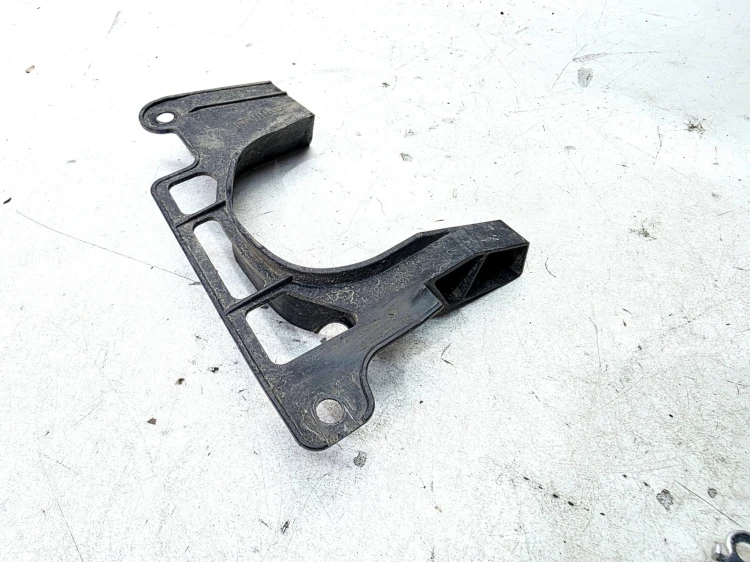 OSŁONA PÓŁOSI LEWA AUDI A6 C8 4K 4K0863187D