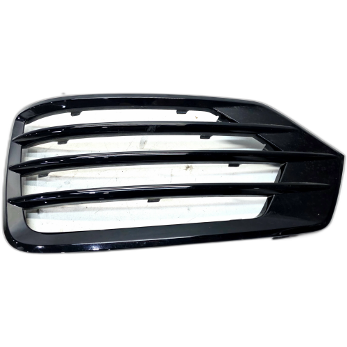 KRATKA ATRAPA ZAŚLEPKA ZDERZAKA LEWA AUDI Q3 8U LIFT S LINE 8U0807681K