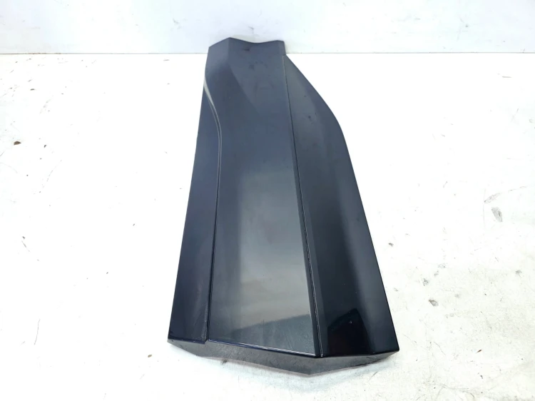 LISTWA DOLNA DRZWI PRAWY TYŁ AUDI Q4 E-TRON 89A853970A X7L