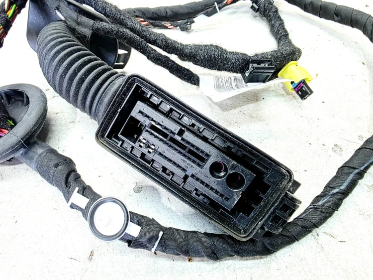 WIĄZKA INSTALACJA DRZWI PRAWY PRZÓD AUDI Q4 E-TRON TAB010403EF 010403EF