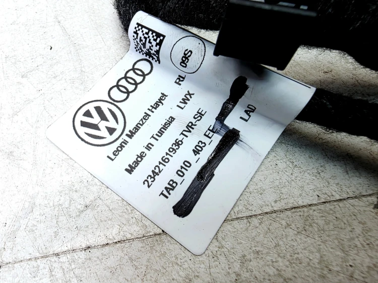 WIĄZKA INSTALACJA DRZWI LEWY PRZÓD AUDI Q4 E-TRON TAB010403EE 010403EE