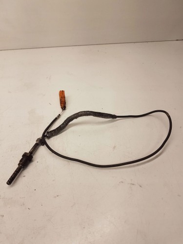 CZUJNIK TEMPERATURY SPALIN AUDI A4 A6 03G906088D