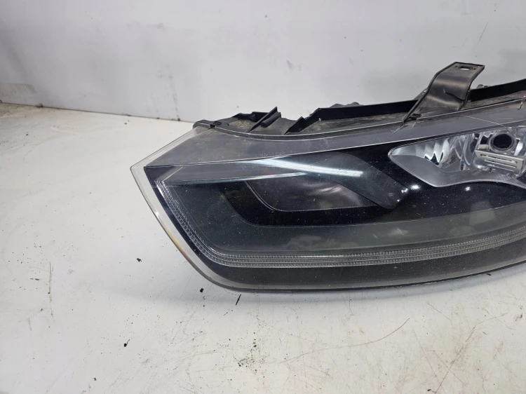REFLEKTOR LEWY ZWYKŁY AUDI Q3 8U 8U0941003N