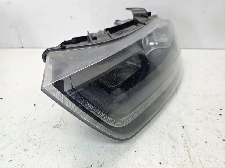 REFLEKTOR LEWY ZWYKŁY AUDI Q3 8U 8U0941003N