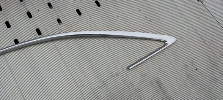 LISTWA LEWA KAROSERYJNA AUDI A8 D4 LONG 4H4853703