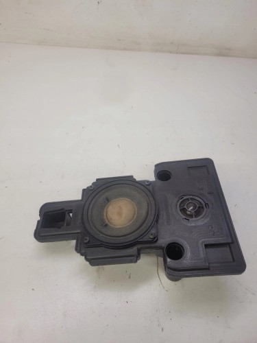 GŁOŚNIK PÓŁKI TYŁ B&O AUDI A8 D4 4H0035826