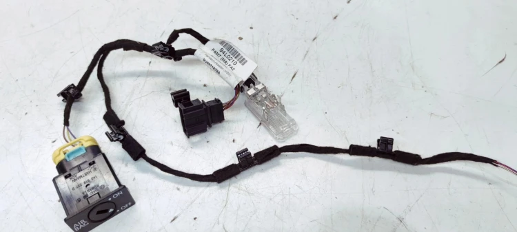 WIĄZKA SCHOWKA AIR BAG ON OFF AUDI Q3 8U 8U0971679A 1K0919237D
