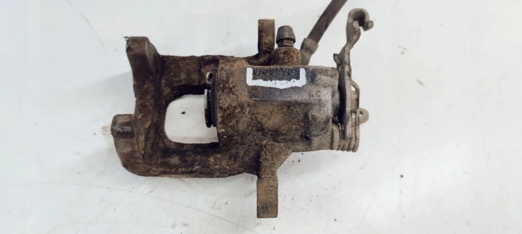 ZACISK HAMULCOWY LEWY TYŁ VW SEAT SKODA W08470