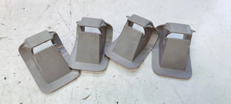 ZAŚLEPKI MOCOWANIA ISOFIX TYŁ KOMPLET AUDI A3 8V 8V0887233A SZARE