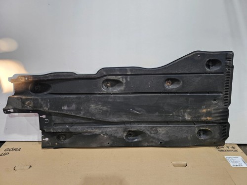 OSŁONA PŁYTA PODWOZIA PRAWA AUDI A3 8V 5Q0825202L