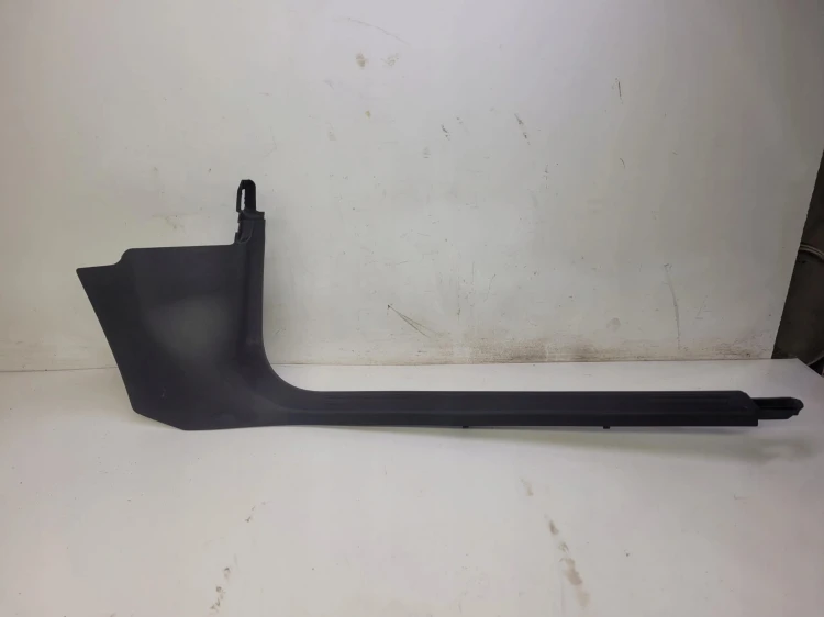 OSŁONA PROGU PRAWA AUDI A6 C6 LIFT 4F1867272D