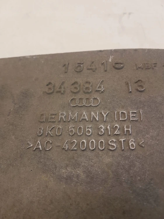 WAHACZ PRAWY TYŁ DOLNY AUDI A4 B8 A5 8K0505312H