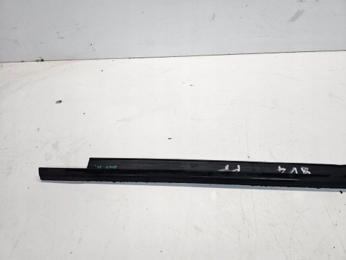 LISTWA MAT SZYBY PRAWY TYŁ AUDI A3 8V 5-DRZWI 8V4839478