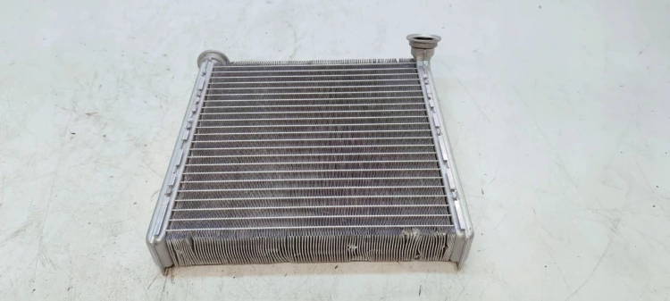 NAGRZEWNICA WYMIENNIK CIEPŁA AUDI A3 8V VOLKSWAGEN SEAT SKODA 5Q0819031