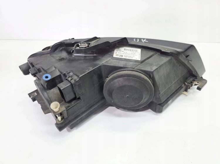 REFLEKTOR LAMPA LEWY PRZÓD AUDI A3 8P 8P0941003BC UK