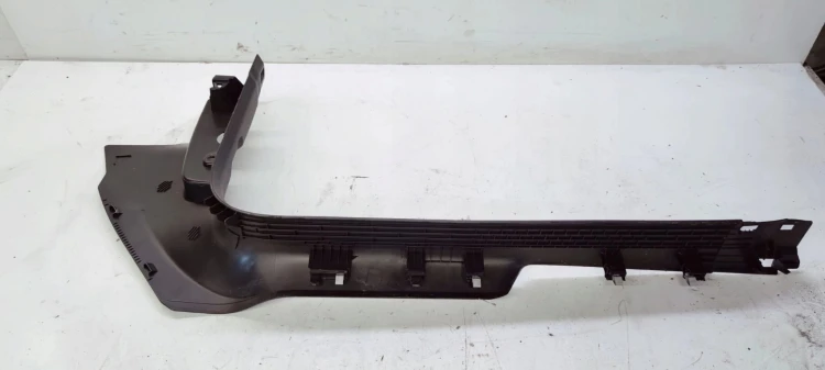 OSŁONA PROGU LEWA AUDI Q3 F3 83B867271 EUROPA
