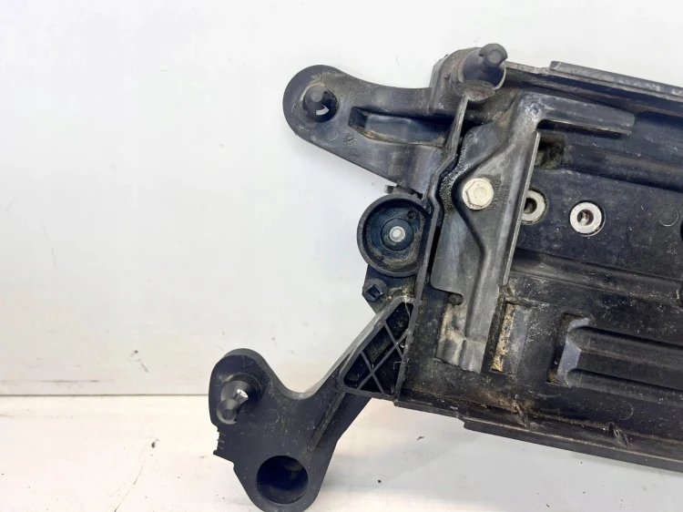 PODSTAWA AKUMULATORA AUDI VW SEAT SKODA 5Q0915321G