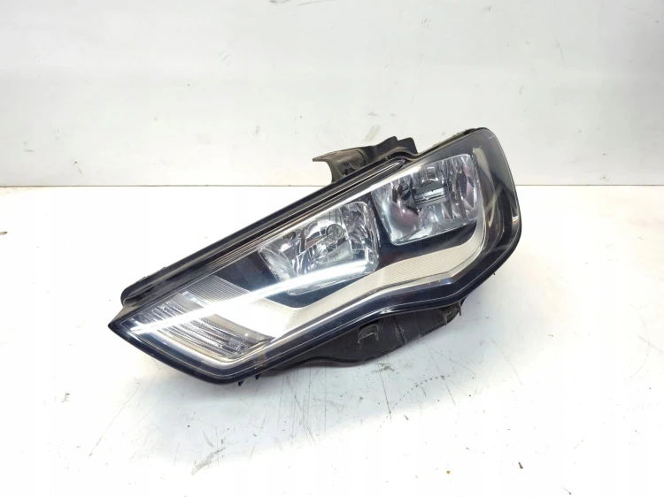 REFLEKTOR LAMPA PRZEDNIA LEWY PRZÓD AUDI A3 8V 8V0941003A UK ***1***