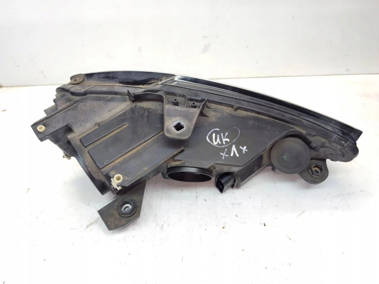 REFLEKTOR LAMPA PRZEDNIA LEWY PRZÓD AUDI A3 8V 8V0941003A UK ***1***
