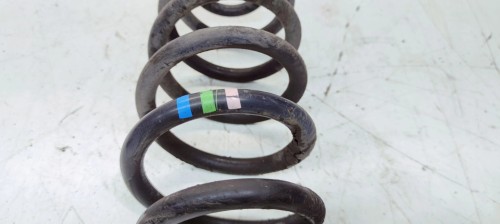 SPRĘŻYNA PRZÓD PRZEDNIA LEWA LUB PRAWA AUDI A4 B6 B7 305X15 MM