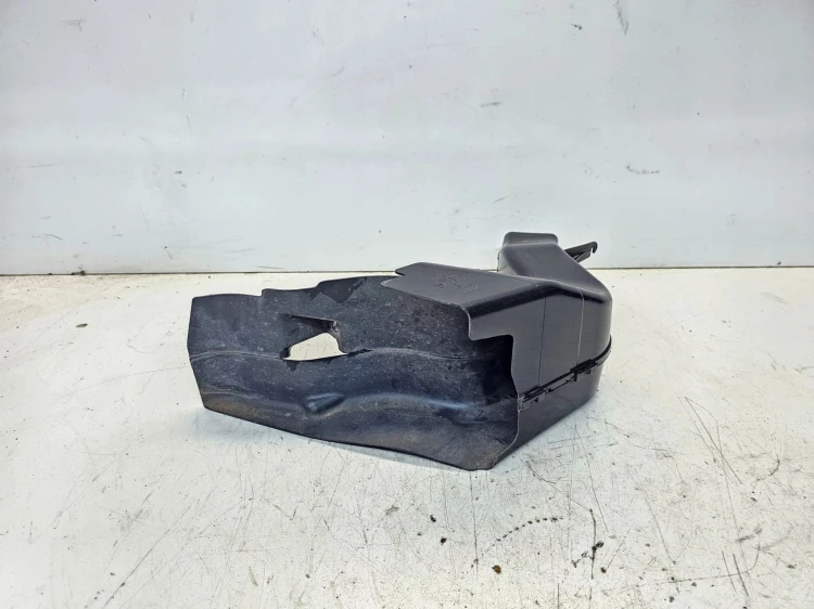 KIEROWNICA POWIETRZA LEWA AUDI TT 8J 8J0825319 2.0 TFSI