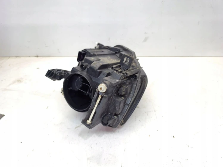 REFLEKTOR LAMPA PRZEDNIA LEWY PRZÓD AUDI A3 8V 8V0941003A UK ***1***