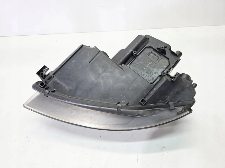REFLEKTOR LAMPA PRAWY PRZÓD EUROPA AUDI A3 8P DUŻY GRILL 8P0941004K 84/25
