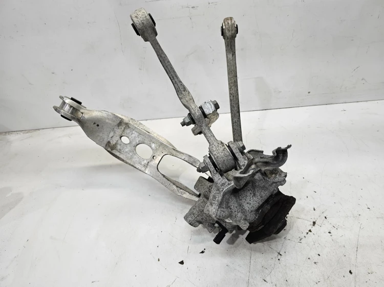 WAHACZE ZWROTNICA PRAWY TYŁ AUDI Q7 4M 4M0505311J 4M0505432AJ