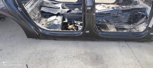 ĆWIARTKA PRÓG PRAWA STRONA AUDI A8 D4 LONG LY8X