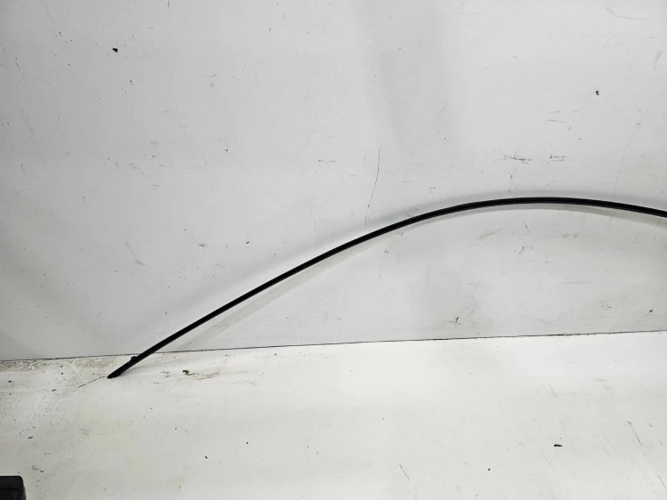 LISTWA MAT LEWA KAROSERYJN AUDI Q5 8R LIFT 8R0853703A