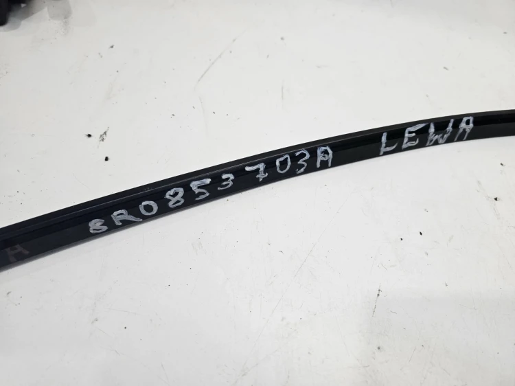 LISTWA MAT LEWA KAROSERYJN AUDI Q5 8R LIFT 8R0853703A