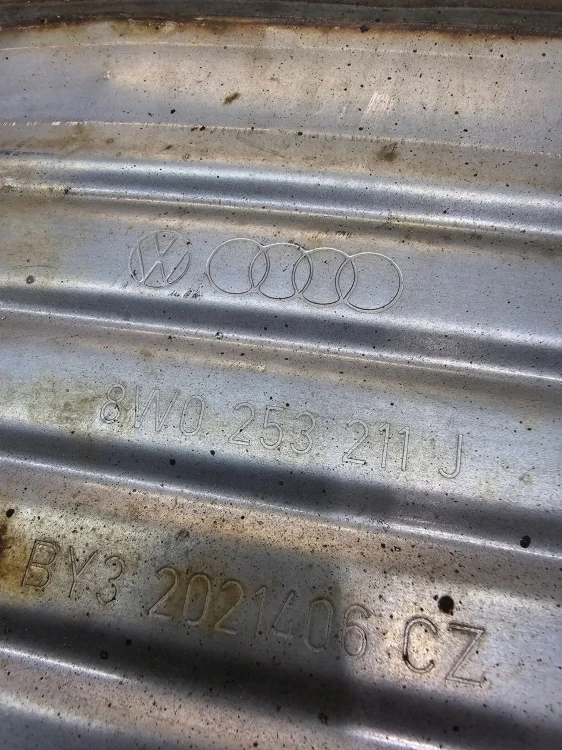 TŁUMIK WYDECH ŚRODKOWY AUDI A4 B9 A5 8W 2.0 TFSI 8W0253211J 8W0118E