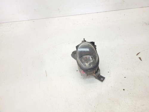 HALOGEN LAMPA PRZECIWMGIELNA PRAWY PRZÓD AUDI A3 8P A4 B7 8E0941700 1/26