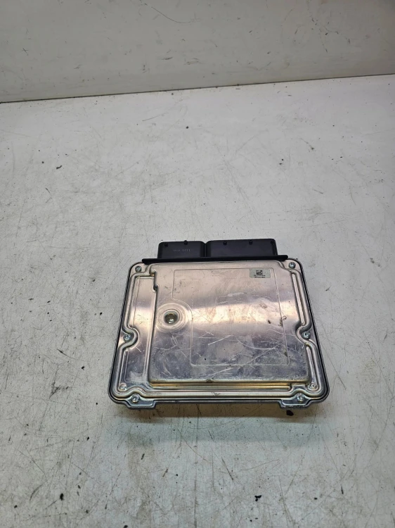 KOMPUTER STEROWNIK SILNIKA AUDI A4 A5 1.8 TFSI 8T0907115A