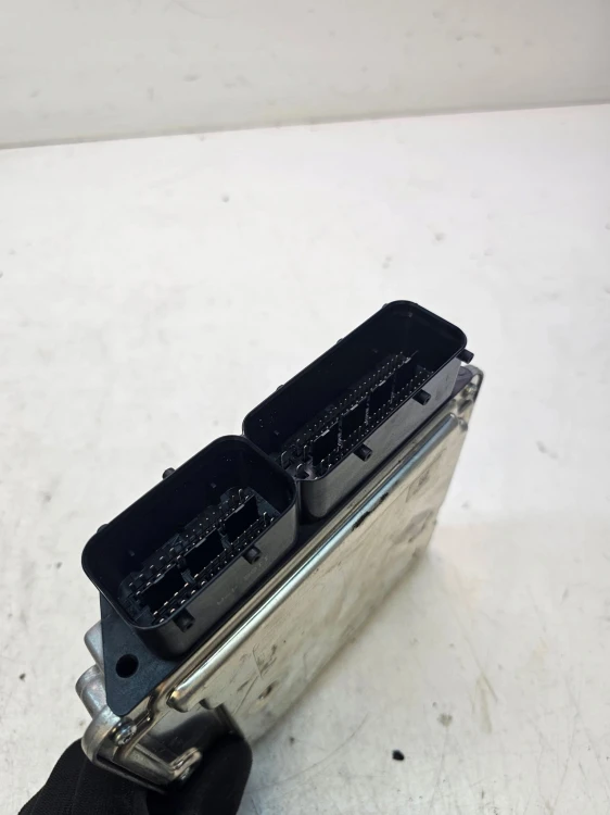 KOMPUTER STEROWNIK SILNIKA AUDI A4 A5 1.8 TFSI 8T0907115A