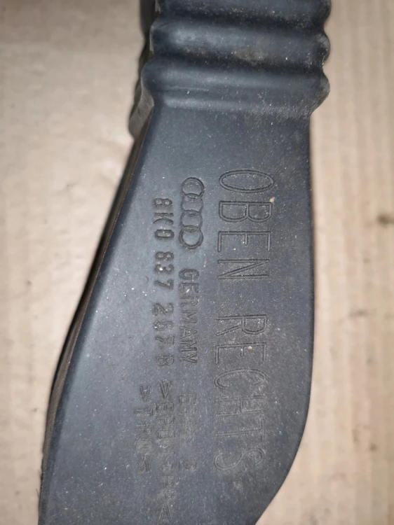 OSŁONA OGRANICZNIKA DRZWI AUDI A4 B8 8K0837267B